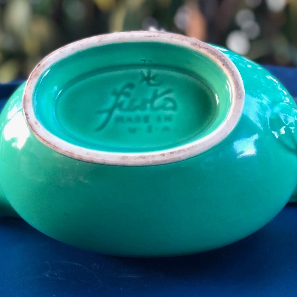 Vintage FIESTAWARE Homer Laughlin SAUCE BOAT Gravy Boat Original Light GREEN - Picture 4 of 4